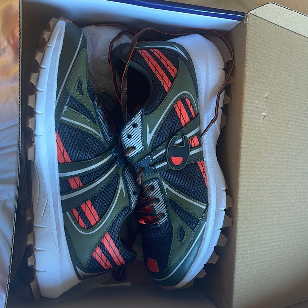 Mens shoes size 10/5